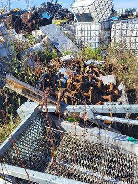 GetMyScrap | Scrap Metal Pile with Steel and Heavy Equipment Parts