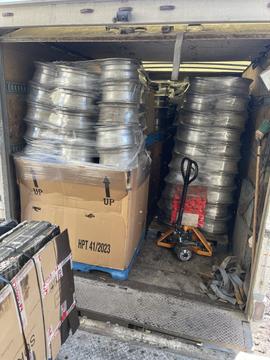GetMyScrap | Scrap Aluminum Wheels and Equipment in a Recycling Van